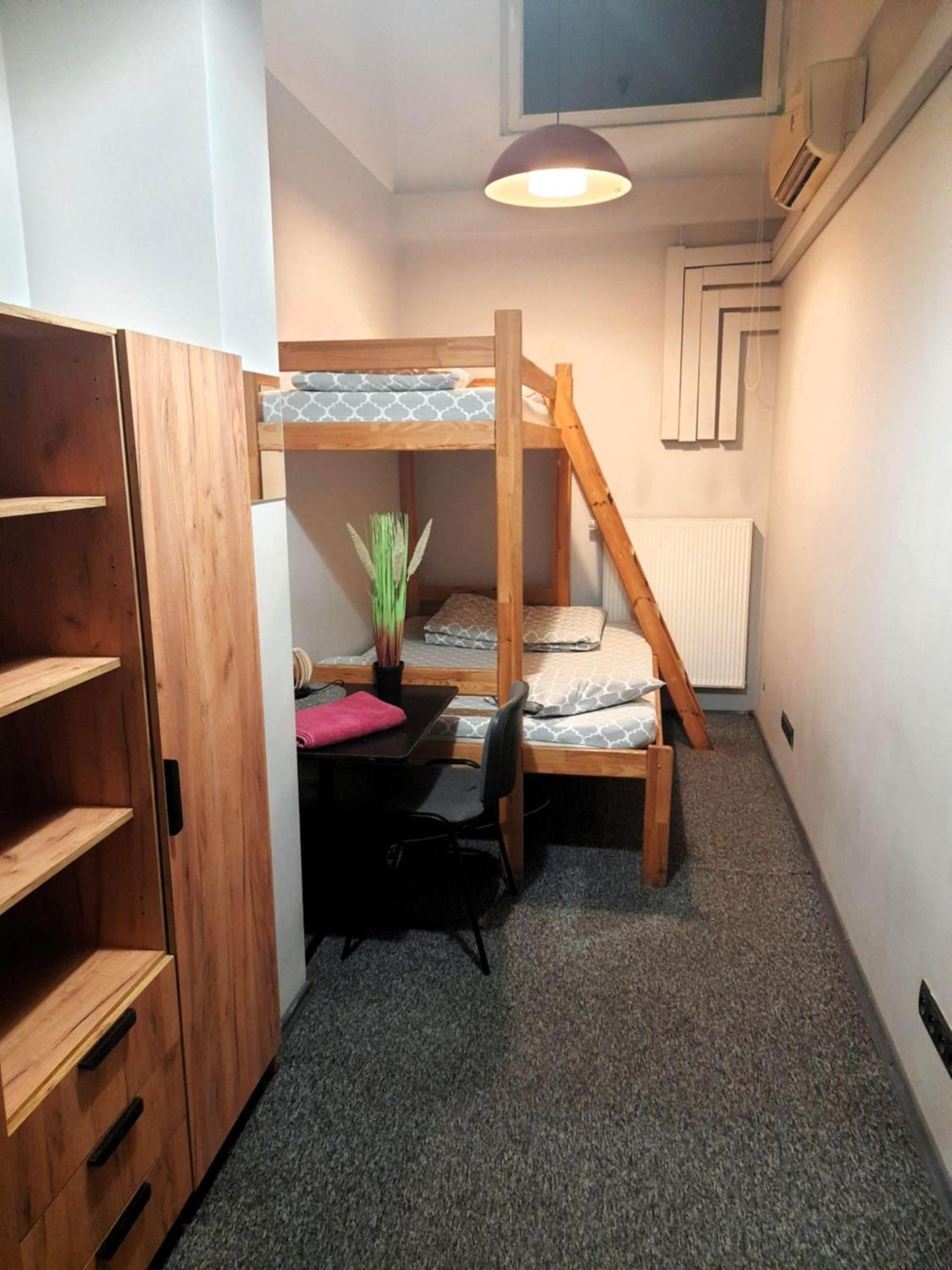 לודז' Go Hostel Rewolucji מראה חיצוני תמונה